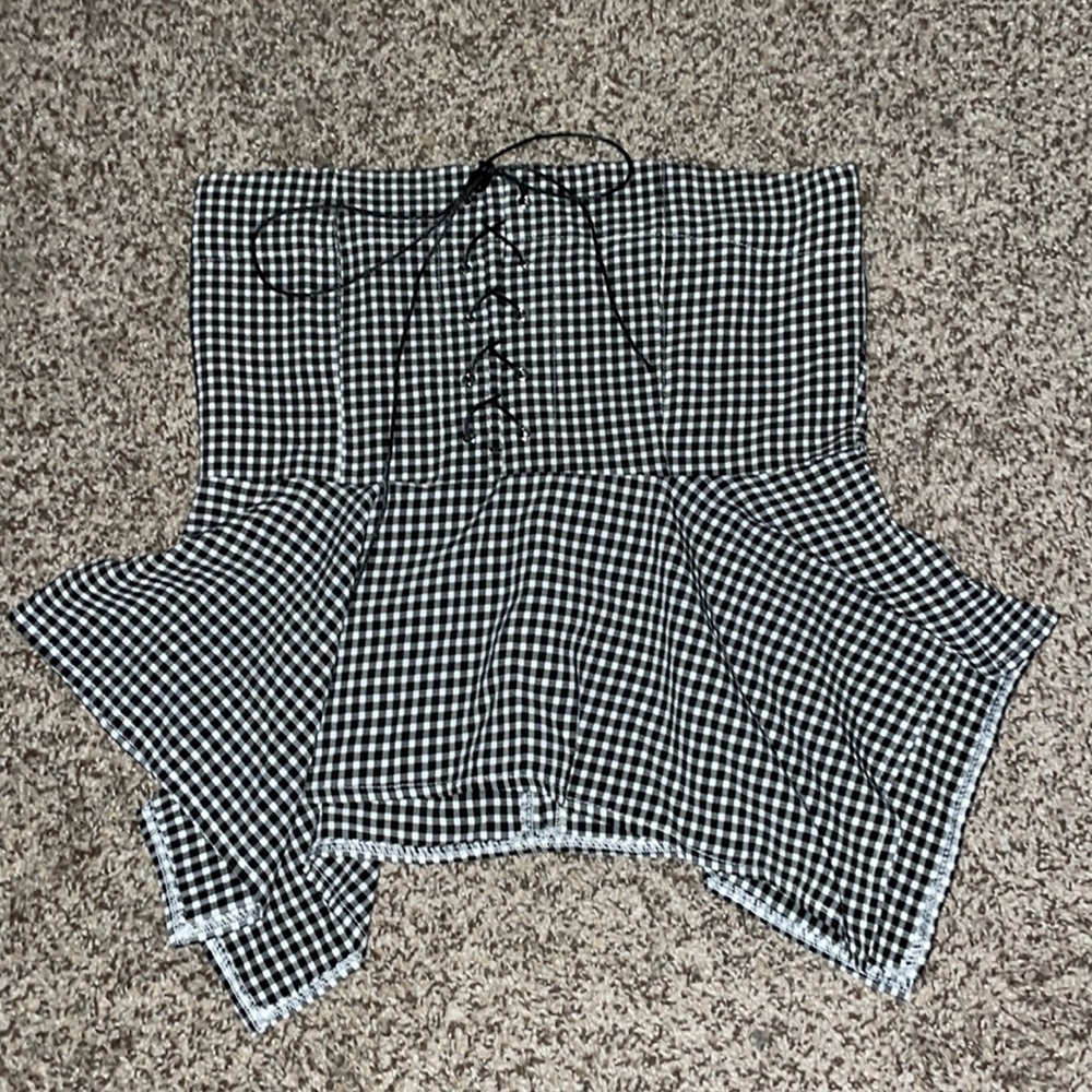 Black and white top